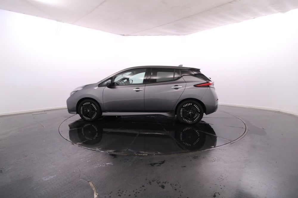 Nissan Leaf N-Connecta516523651604172802