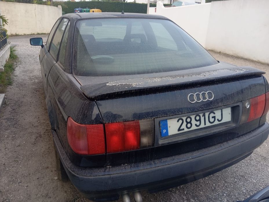 Audi      80 ...