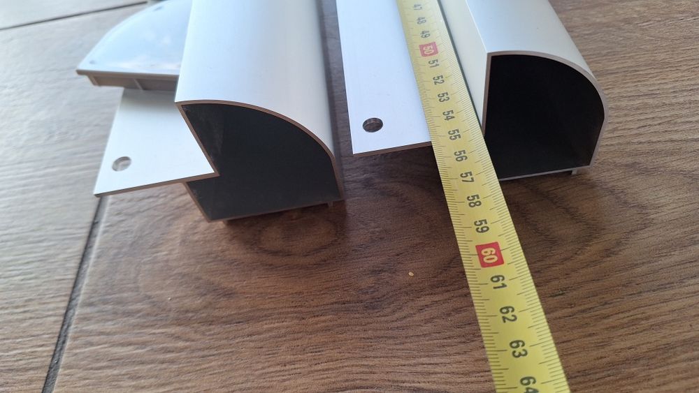 Mocowanie  uchwyt aluminiowy paneli słonecznych kamper