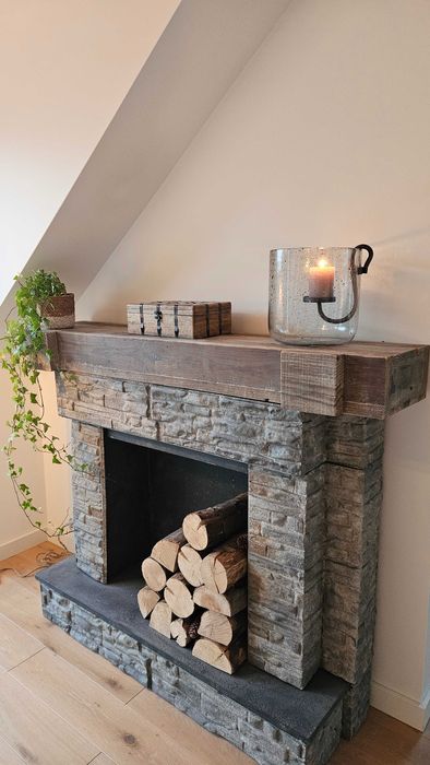 Piękny portal kominkowy Loberon – efekt WOW do salonu lub sypialni