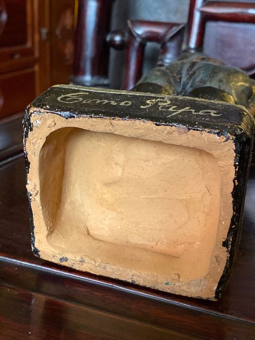 Escultura Caldas da Rainha Menino Como Papa séc XIX 30 cm