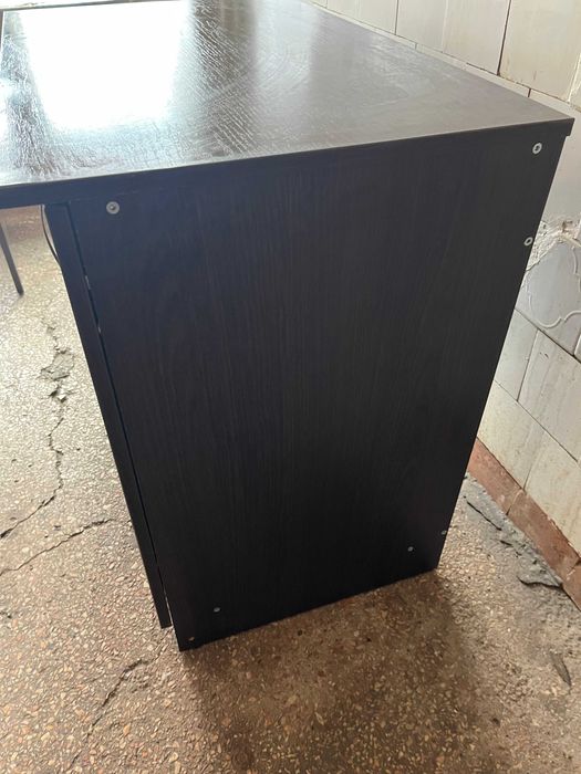 Продам офисный (письменный) стол