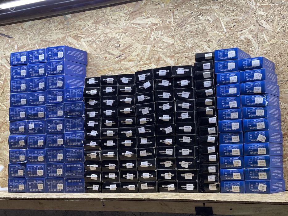 24v 36v 42v 48v 54,6v 2A 10А Зарядний для акумулятору