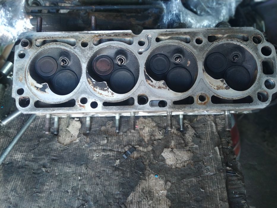 ГБЦ головка блока Опель Opel Vectra A Astra F Kadett 90502803 1.6b 8v