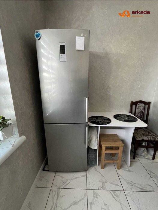 Однокімнатна затишна квартира на Хоткевича