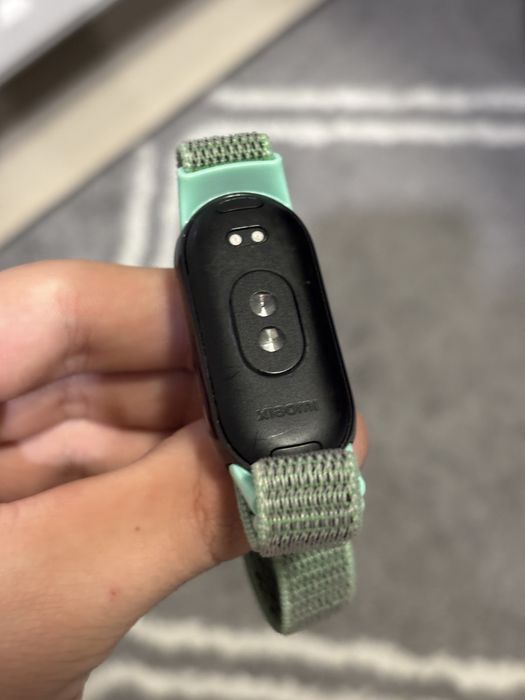 Продам  Mi bend 8