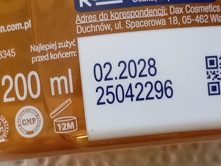 Dax Sun relaksujący olejek do opalania z herbatą matcha spf 15 200 ml.