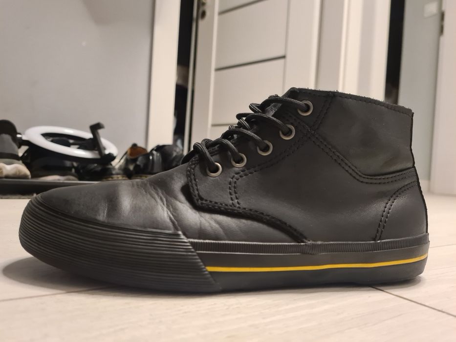 Dr. Martens eason canvas