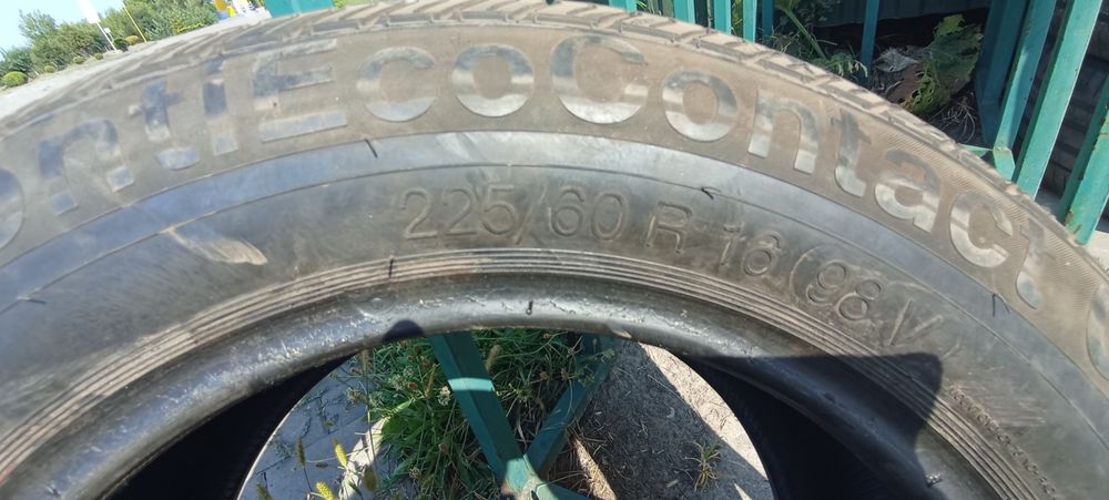 225/60/r16 Continental