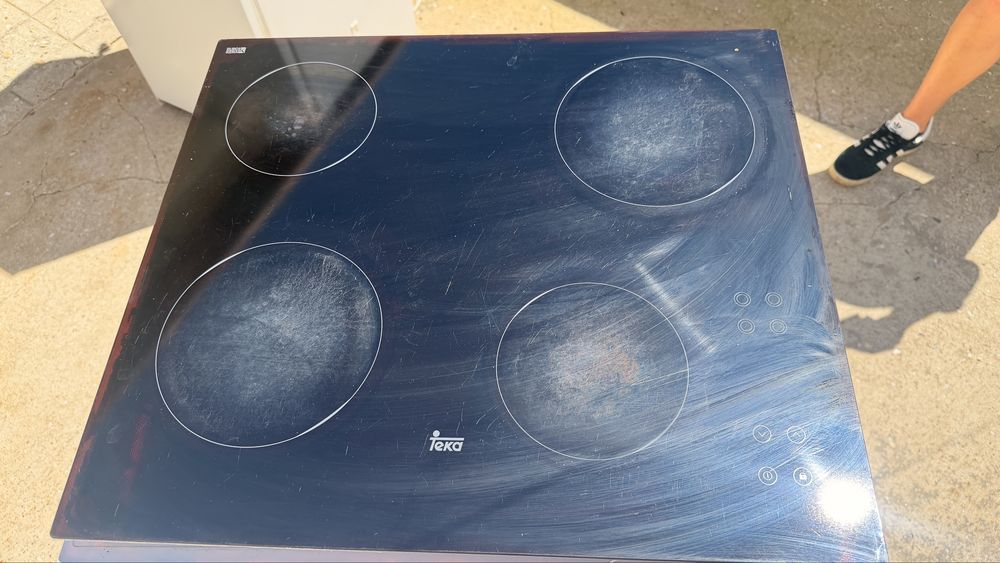 Vendo Vários Artigos para Cozinha e Lavandaria e Esplanada