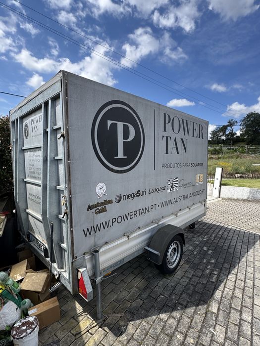 reboque com matricula propria