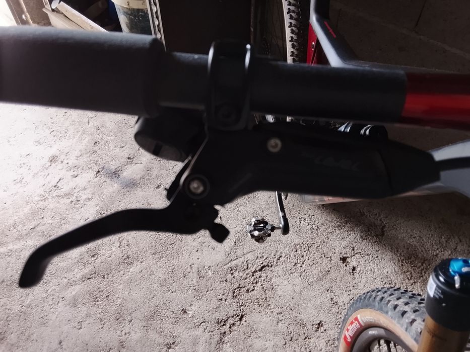 Vendo material de BTT