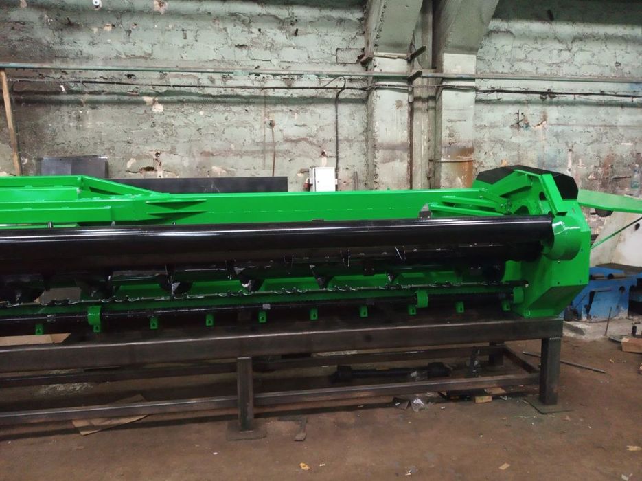 Жатка соняшникова Велес Агро СХ-8,4 жниварка (Sunspeed Maizco)