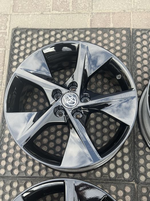Ном 180 132 диски оригінал Toyota camry corolla avensis avalon rav4 highlander venza lexus es is gs rx nx ux 5 114,3 r18
