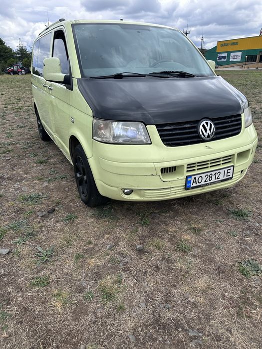 В продажі т5 - 2004 р, 2,5 дизель