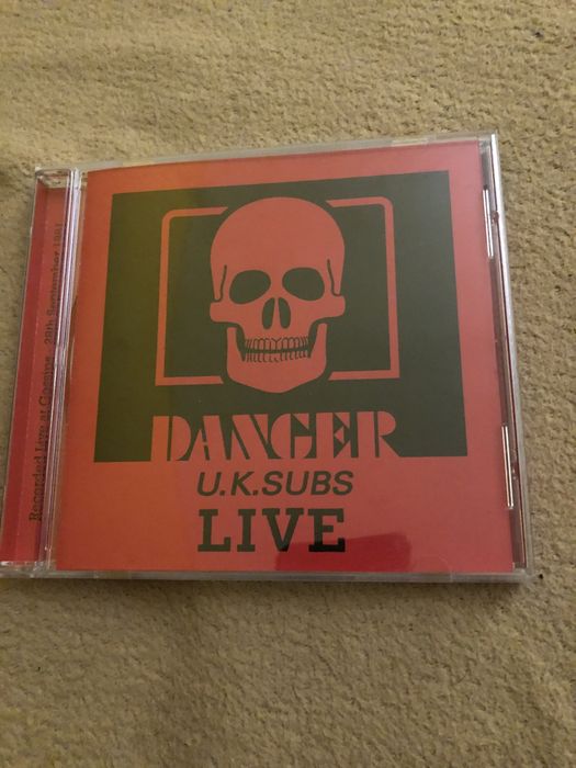 Uk  Subs Danger live nowa