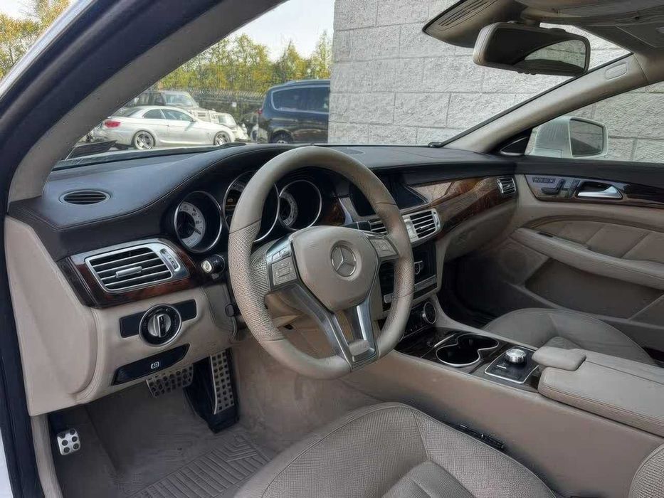 Mercedes-Benz CLS 550      2014