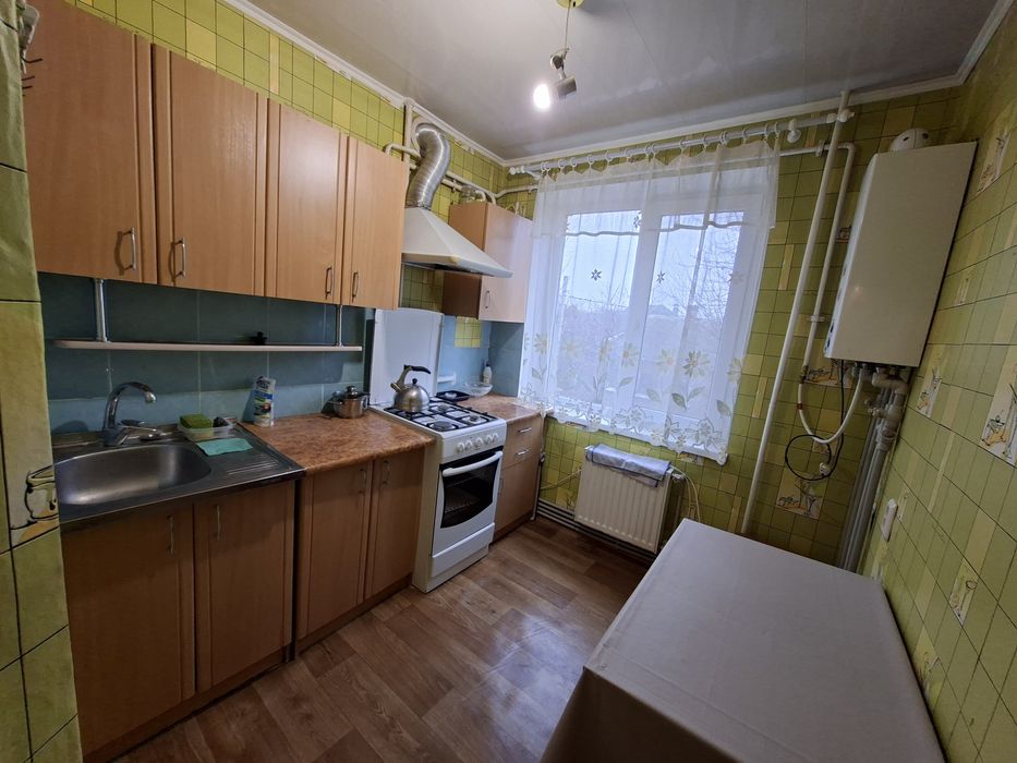 Продам 2 кімнатну квартиру біля ресторану Ча- ча