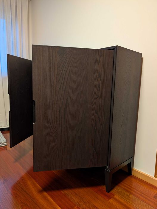 Vendo armário IKEA REGISSOR castanho escuro