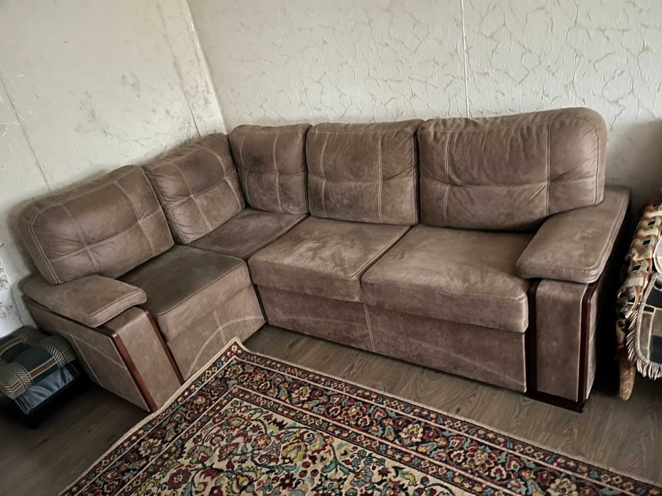 Мякий кутовий диван Далас ( в ідеальному стані, сторона змінюється).