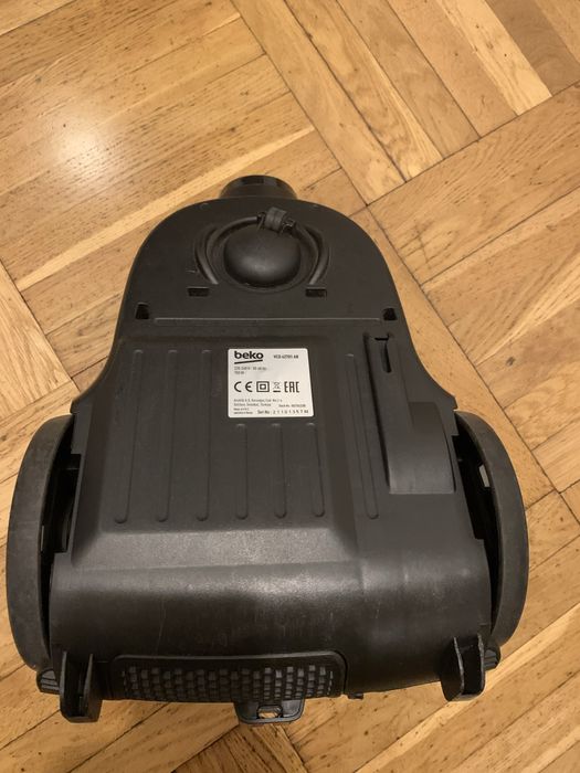 Sprzedam odkurzacz bezworkowy Beko vco 42701 AB