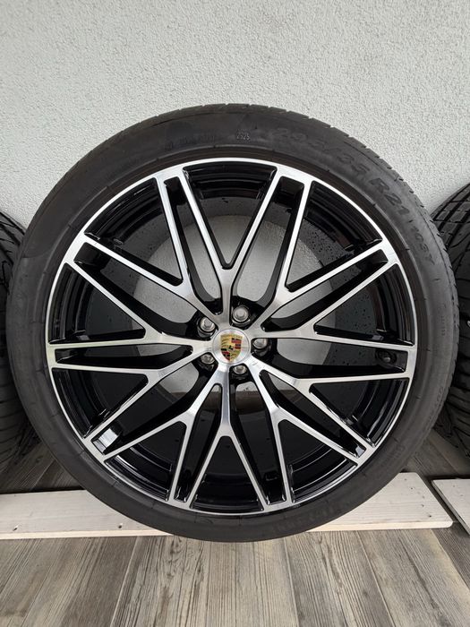 Диски  Porsche Macan S різноширокі з резиною Pirelli, 265 40 21, 295 35 21