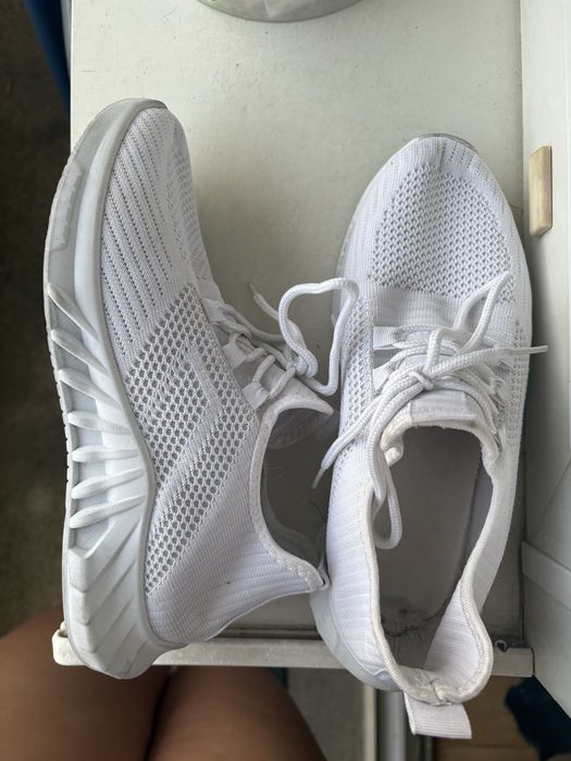 Trampki na stopę 25,5 cm