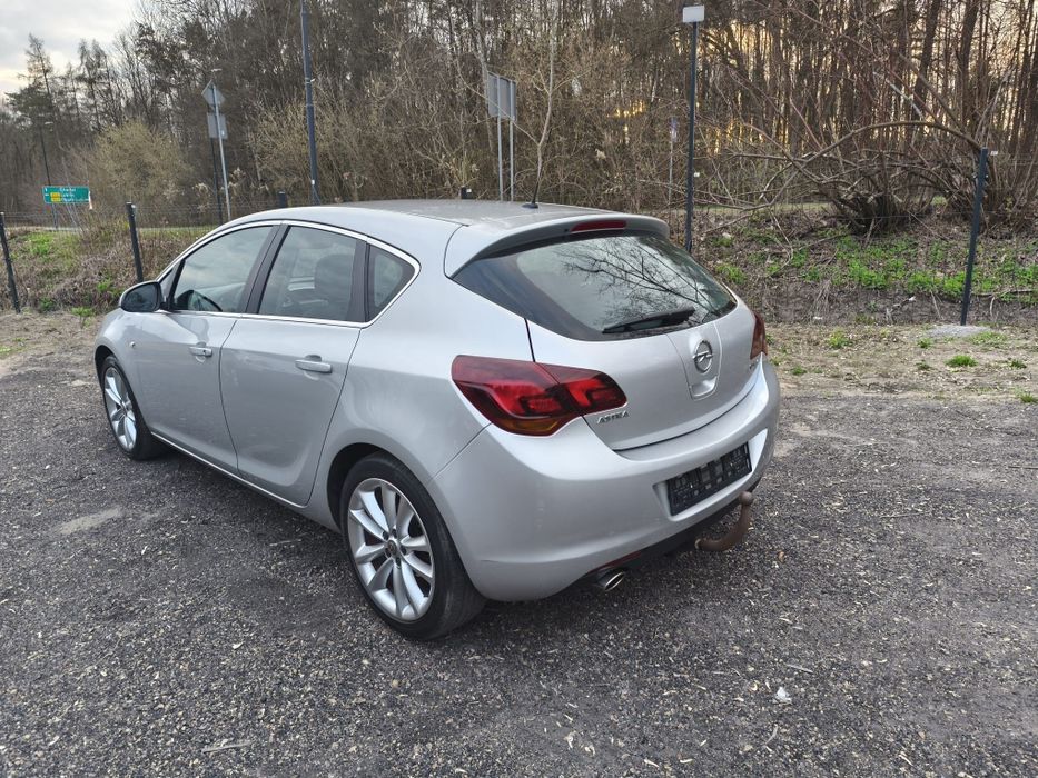 Opel Astra J 1.4 turbo 140km*Alu*klima*skóra*