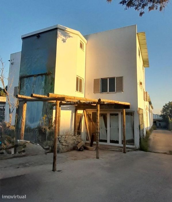 Armazéns – Parque Industrial da Adroana | Excelente Localização e Pote