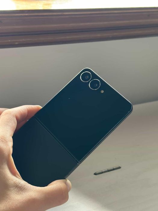 Samsung Z Flip 7