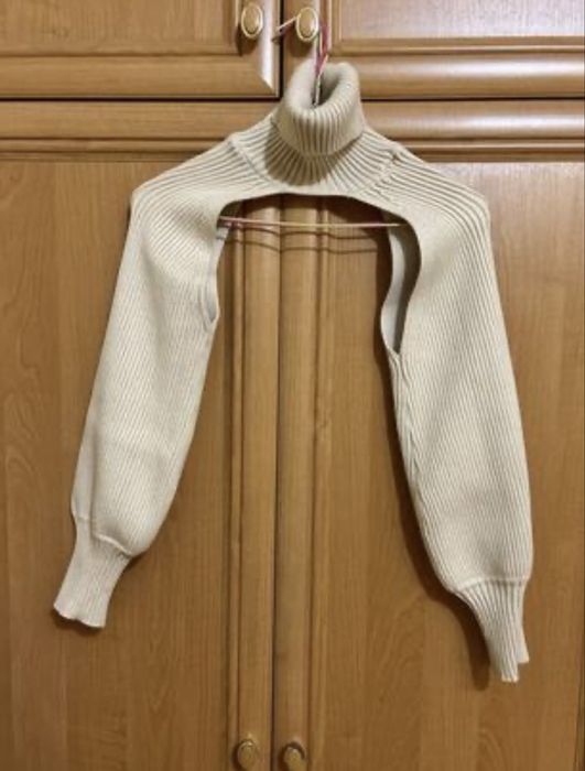 Свитер, горловина , рукава