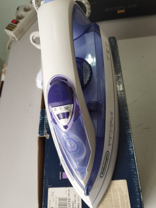 Новый утюг Delonghi