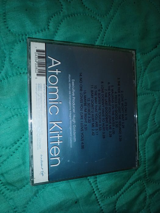 Atomic Kitten - feels so good 2002