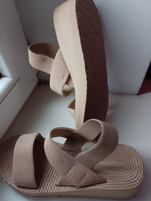 Босоножки  стелька 25 см