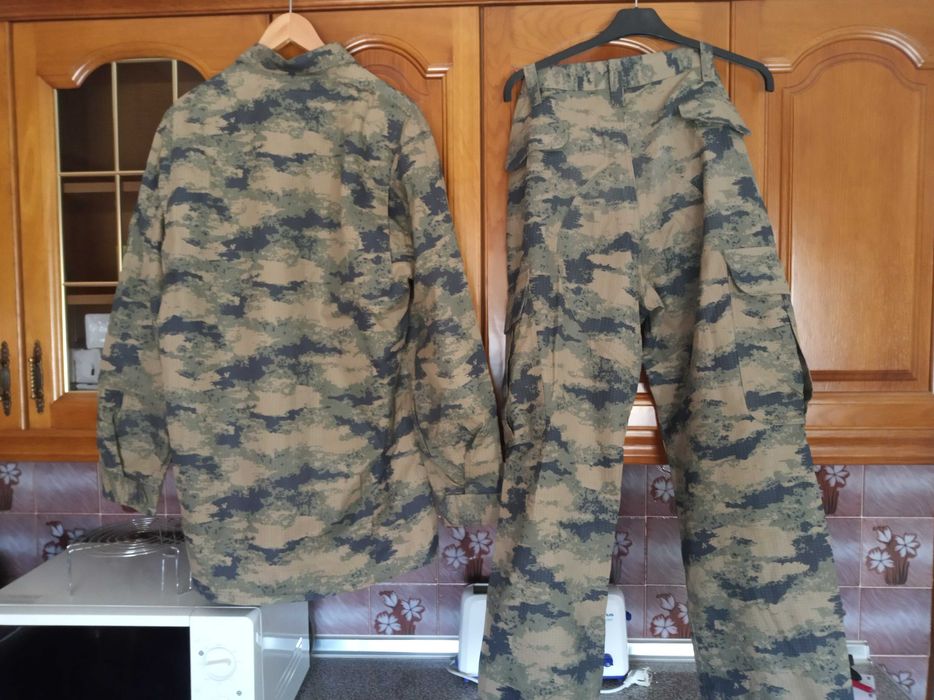 Farda militar da Força Aérea Turca camuflado M2008 usada rara