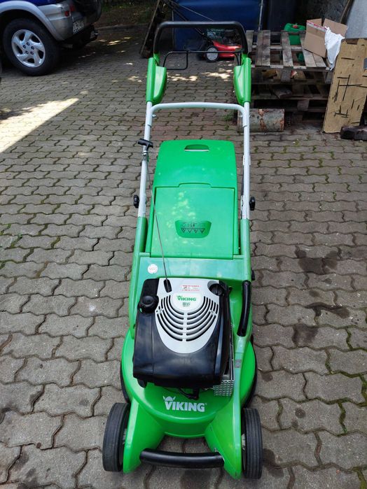 Kosiarka Viking 650 T spalinowa Briggs Quantum