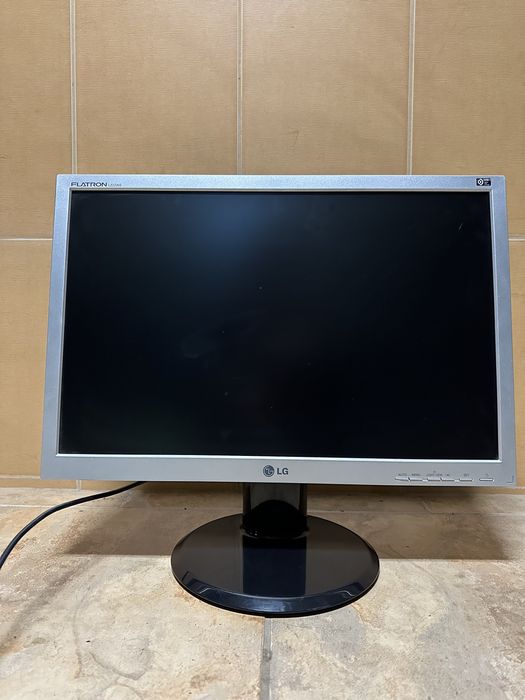 Monitor LG 22 Flatron