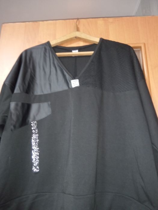 Продам костюм і плаття батал