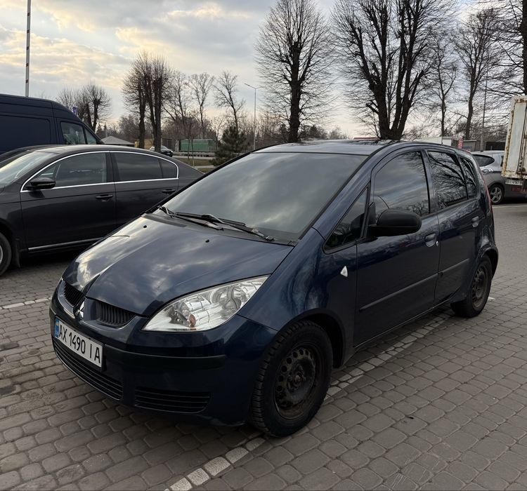 Мітсубісі кольт 2005р