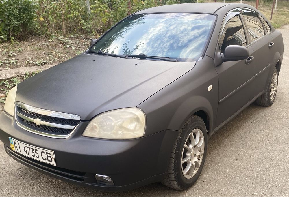 Лачетты седан 1.6