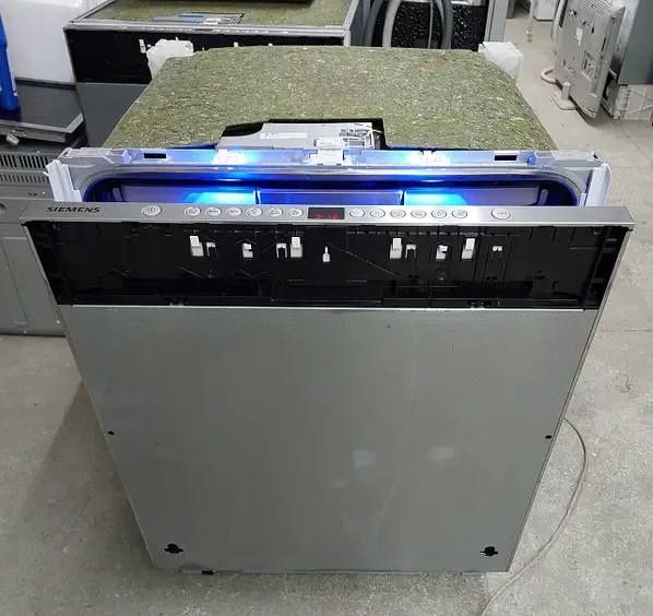 Посудомийна/посудомоечная машина Bosch SMS8TCI01E