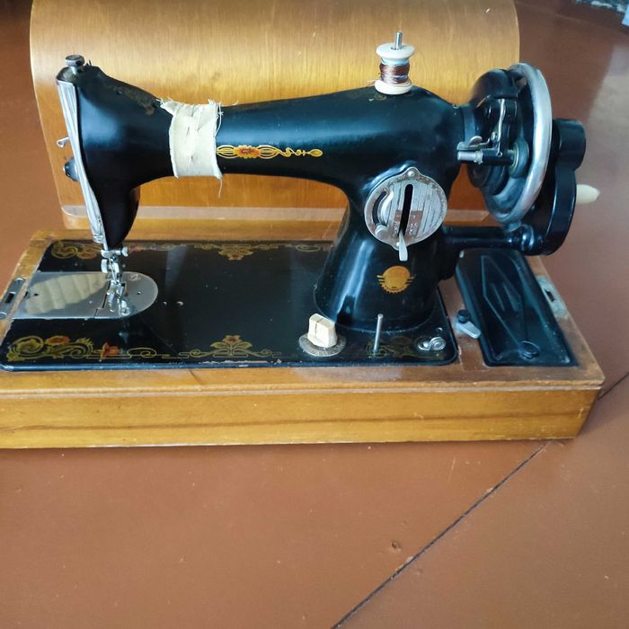 Швейна машина "Подолянка"