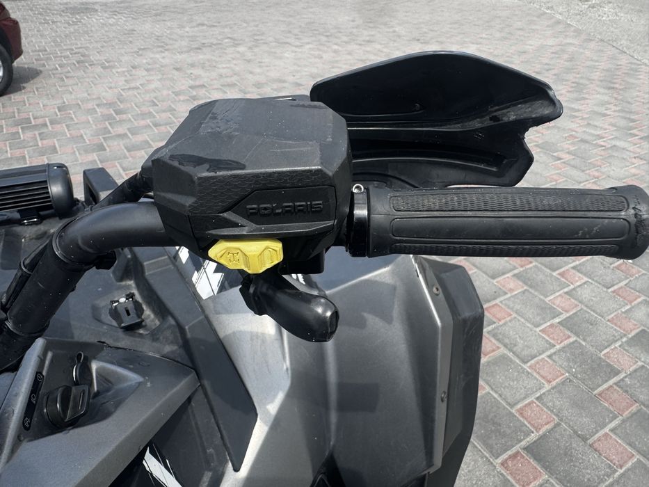 Квадроцикл Polaris