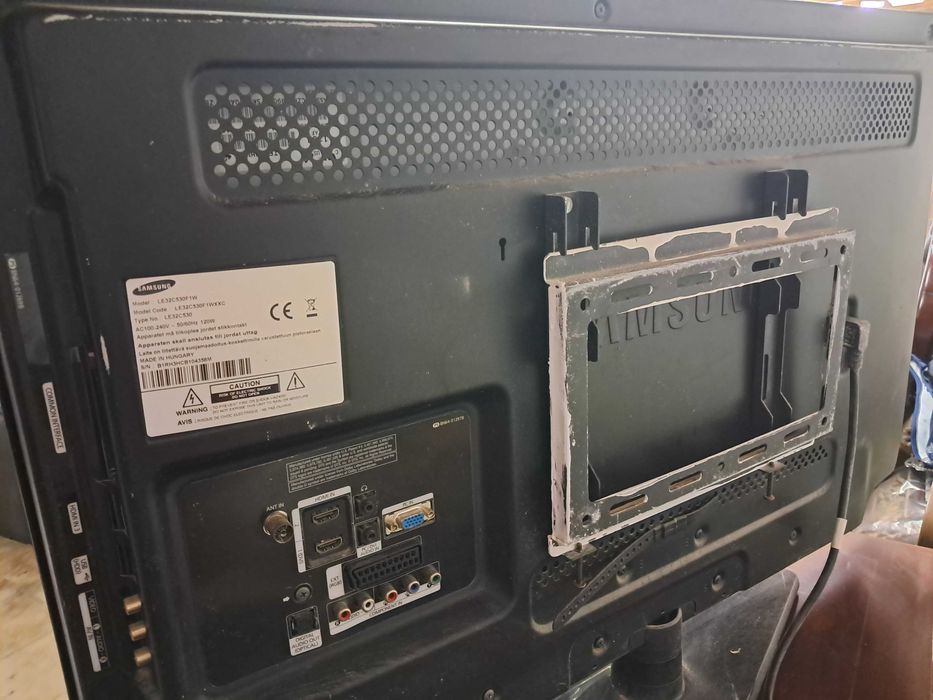 TV Samsung 80cm c/comando