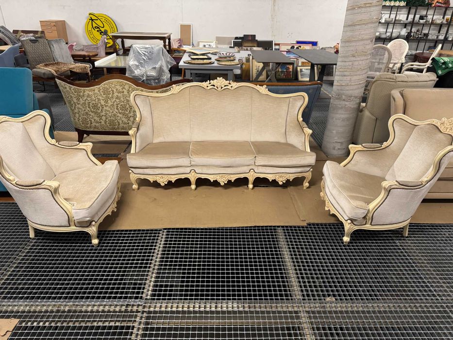 Wypoczynek w stylu rokoko zestaw sofa i 2 fotele