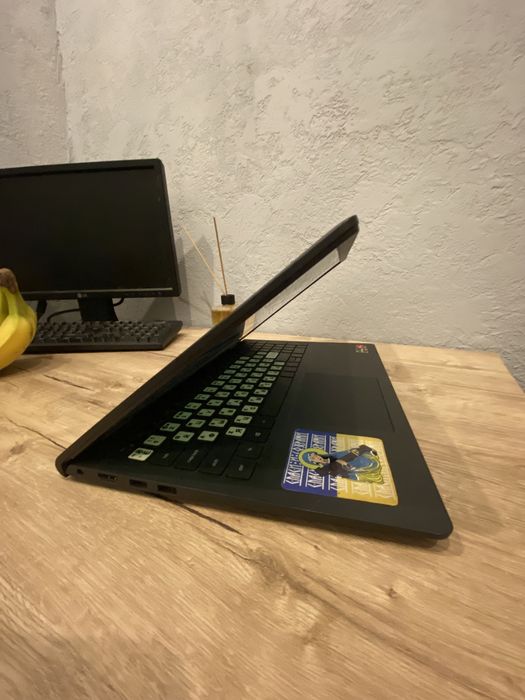 Ноутбук Dell vostro 15