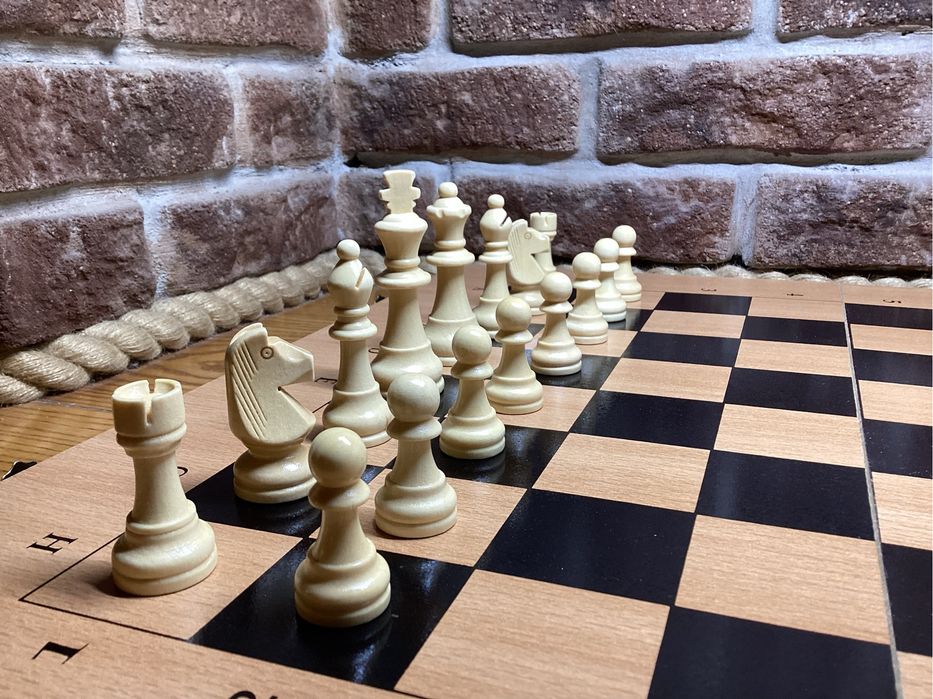 Шахи 3в1  + шашки нарди  дошка 51х52,5см