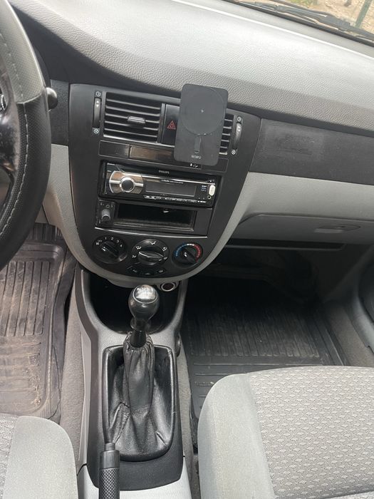 Продам Chevrolet Lacetti 1.8 2006 год