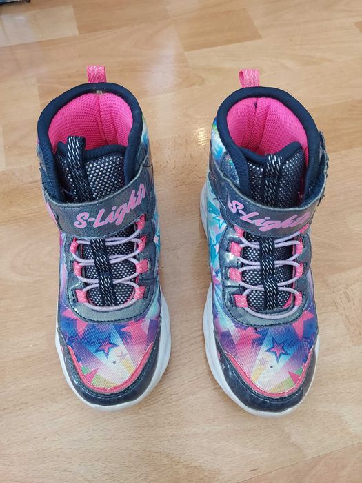 Botas Skechers S light de menina  número 30