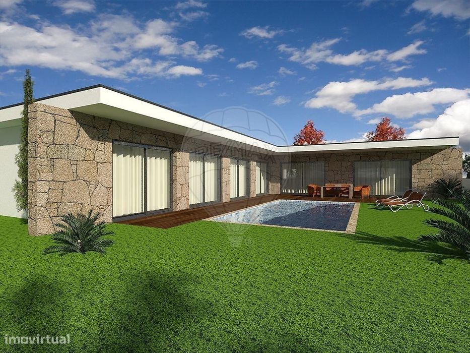 Terreno de construção (com projeto aprovado para moradia T4) -Jesufrei